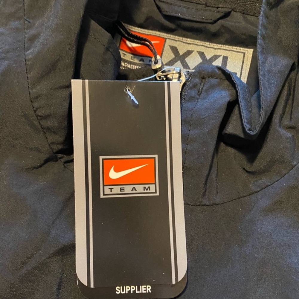 NIKE Track Jacket NWT!! - Picture 3 of 6